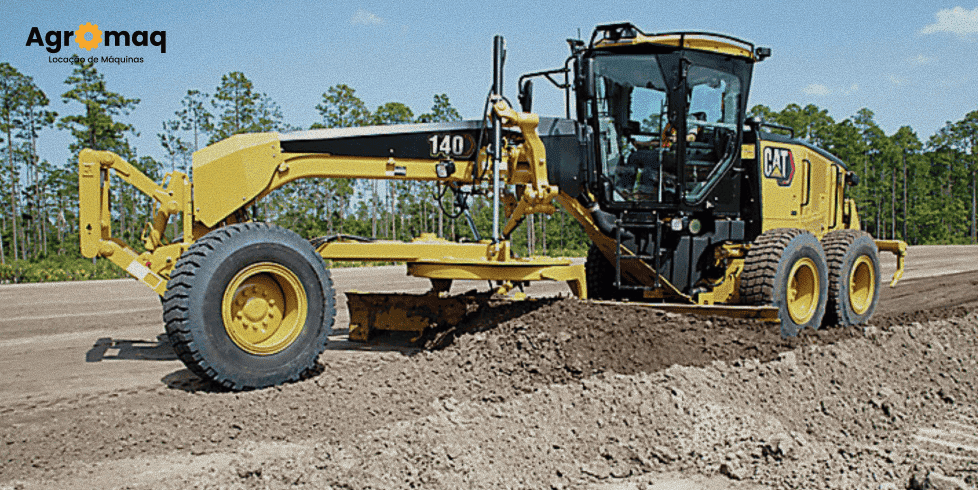 Locação de Máquinas Pesadas, Aluguel de Escavadeiras, Motoniveladoras e Tratores