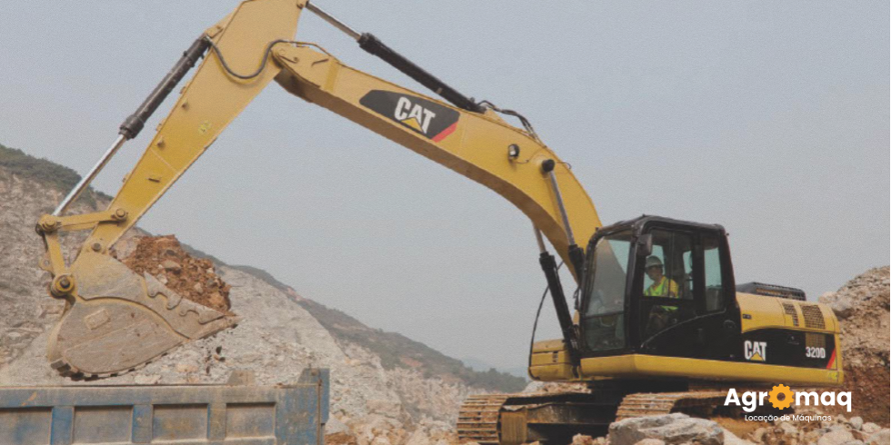 Locação de Máquinas Pesadas, Aluguel de Escavadeiras, Motoniveladoras e Tratores Locação de Máquinas Pesadas, Aluguel de Escavadeiras, Motoniveladoras e Tratores