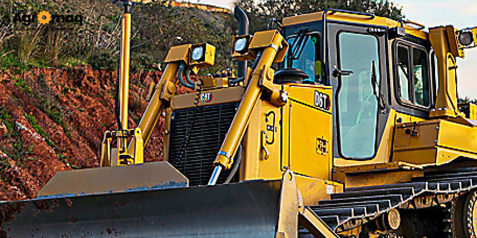 Locação de Máquinas Pesadas, Aluguel de Escavadeiras, Motoniveladoras e Tratores